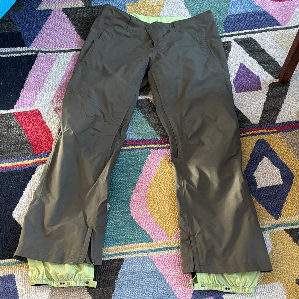 Women’s Burton AK Goretex snowboard pants L EUC